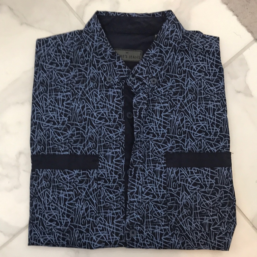 Short sleeve button down.